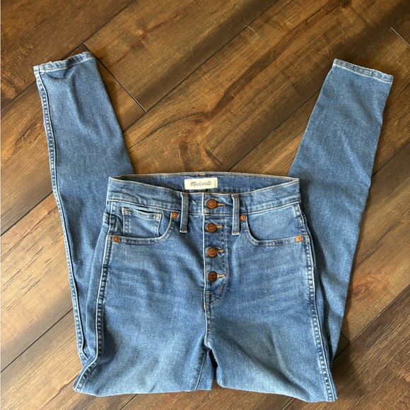 MADEWELL Like new 10” high rise skinny jeans with button fly - Picture 2 of 6